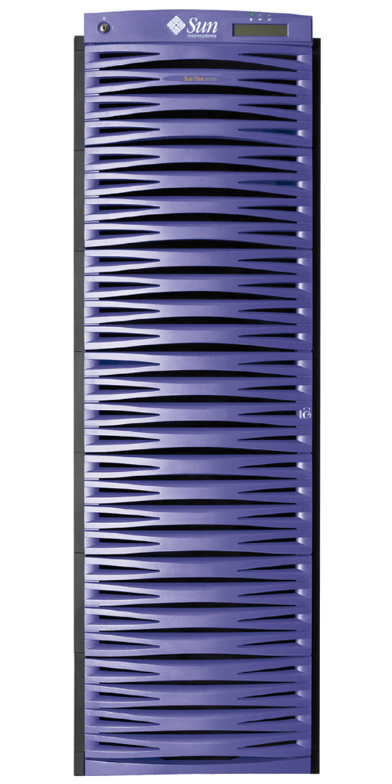 Sun Fire E6900 Front Zoom